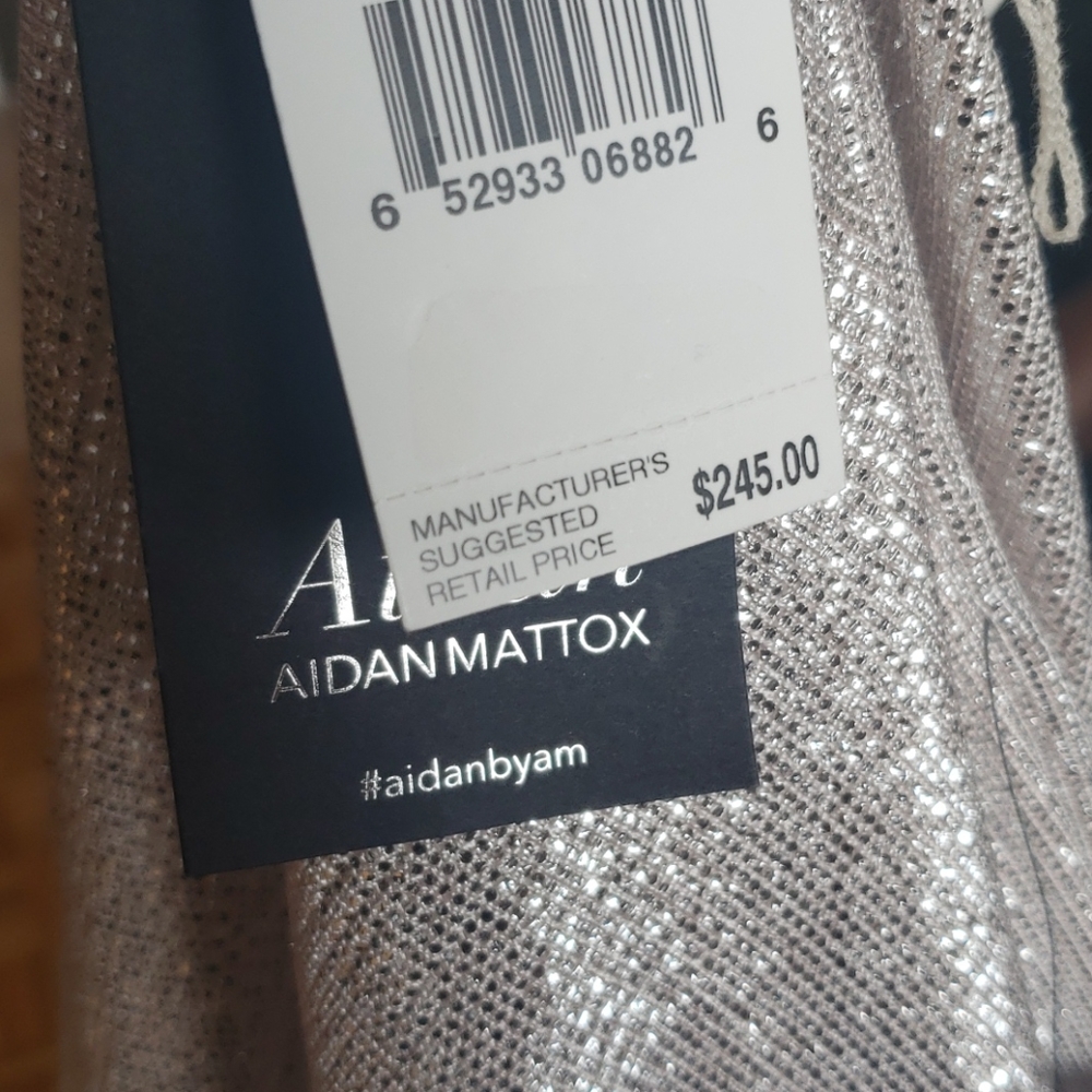 Aidan Mattox evening gown sizes 6 and 10 - Picture 4 of 6